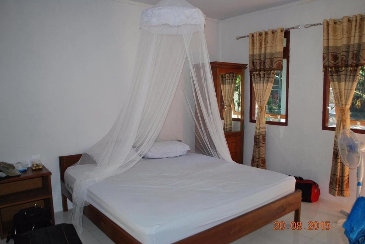 Tangkoko Macaca Hotel Rinondoran Exterior photo