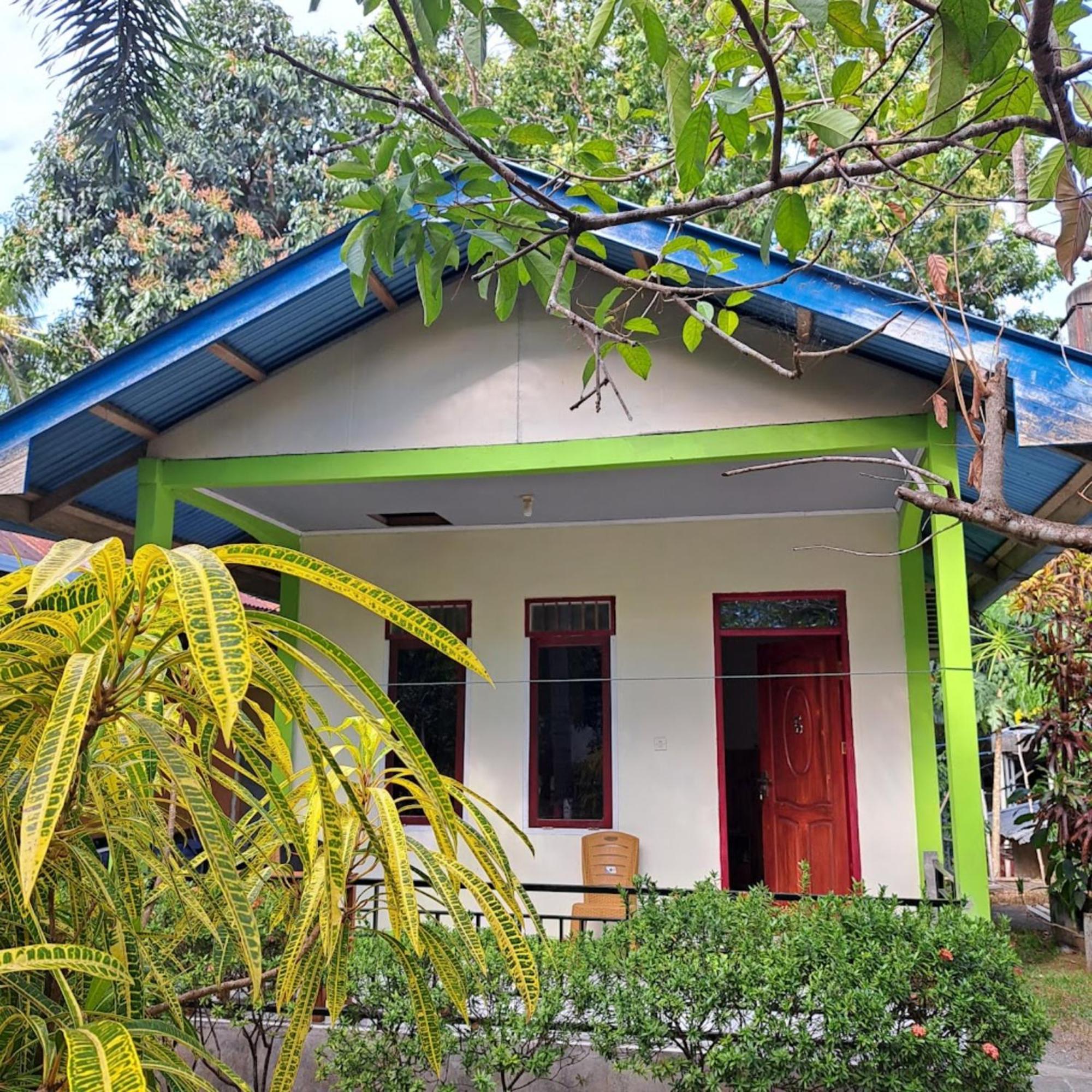 Tangkoko Macaca Hotel Rinondoran Exterior photo